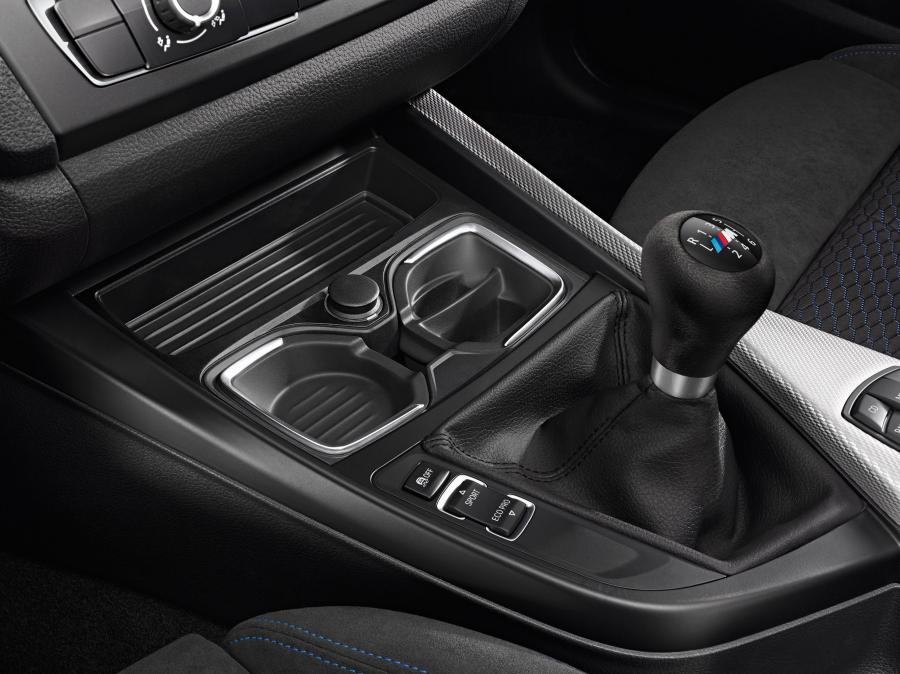  BMW M135i 3-Door 2012 года  (фото 5 из 183)